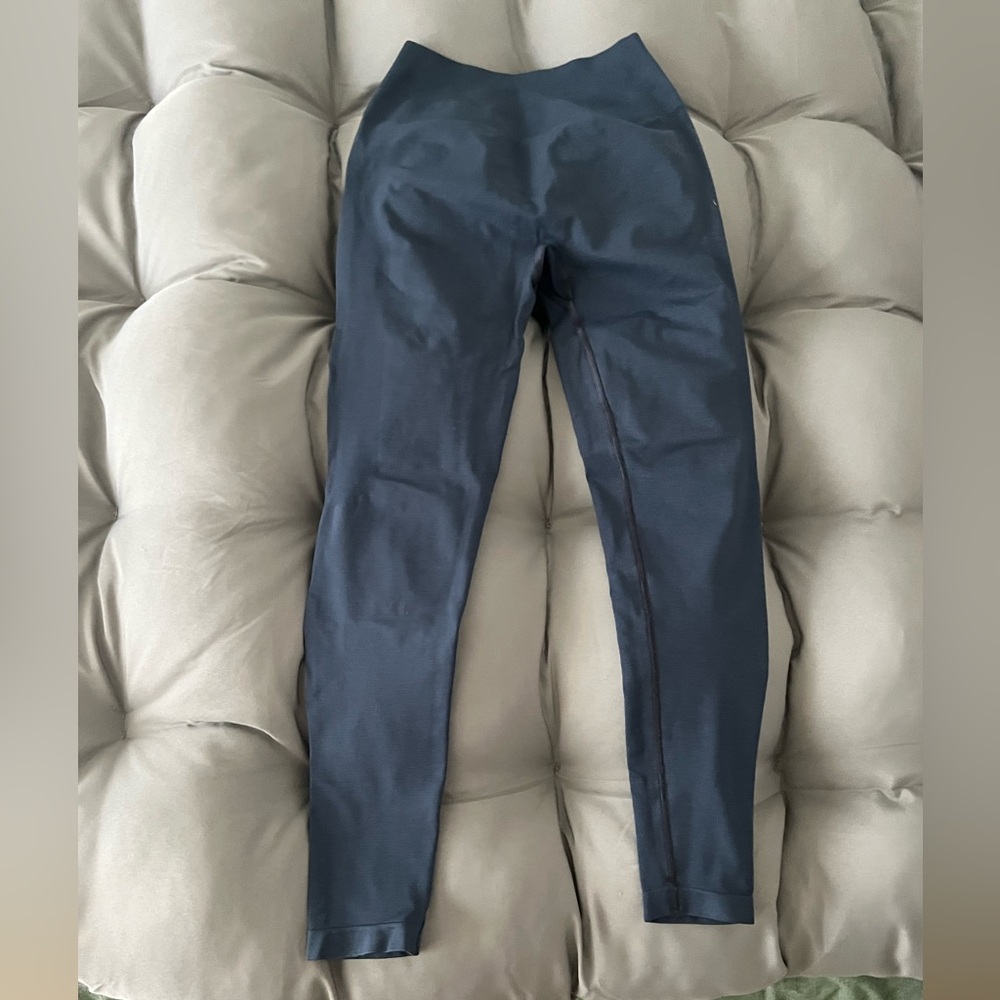 Alphalete Whale Blue Amplify Leggings